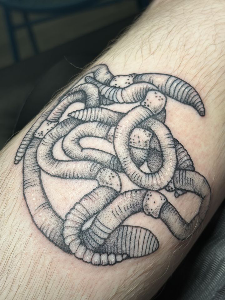 Knot of earthworms, tattoo by Lisa Loewen at Stingray Tattoo, Regina